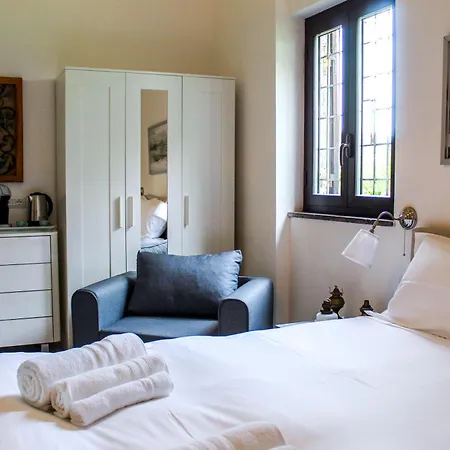 Konukevi La Torre Rossa Roma