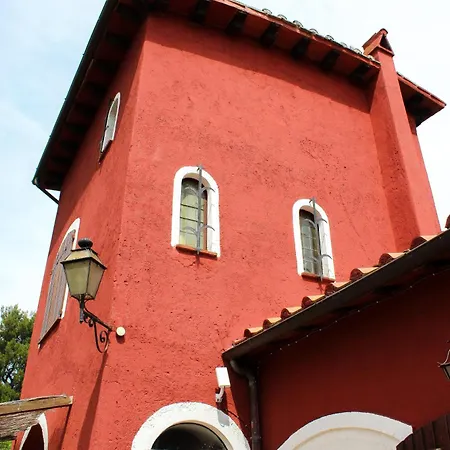 Konukevi La Torre Rossa Roma