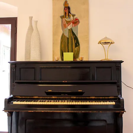 La Torre Rossa Konukevi Roma