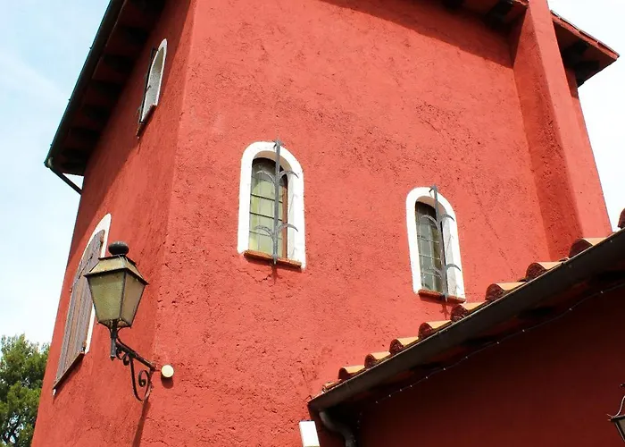 בית הארחה La Torre Rossa רומא